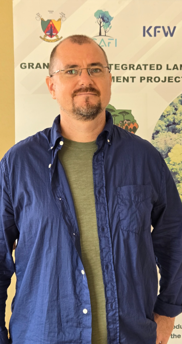 Kris Hilton